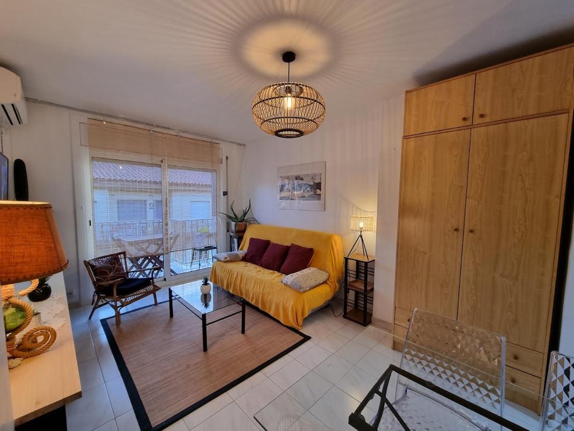 Lovely One Bedroom With Balcony Roses Eksteriør bilde